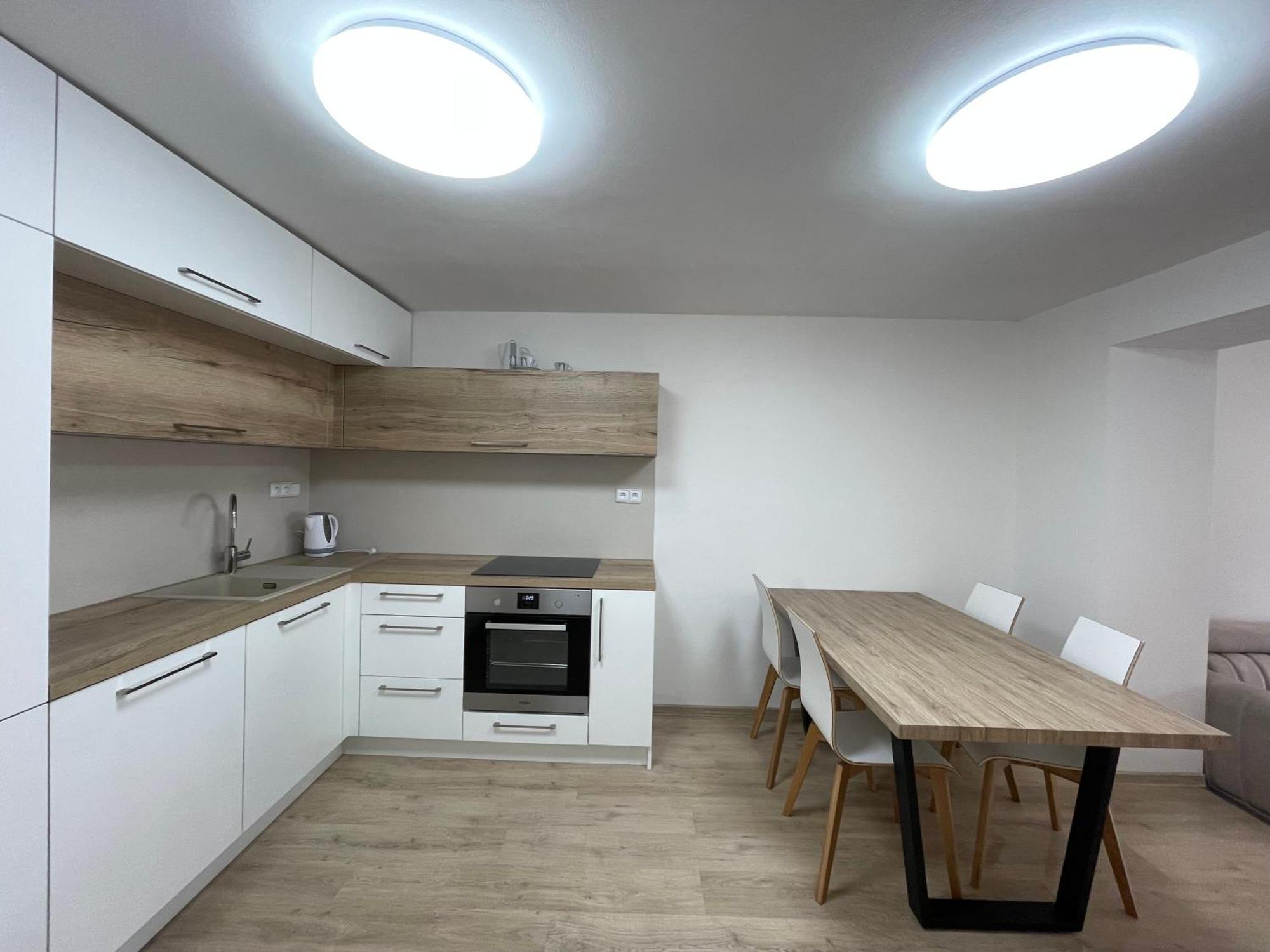 Apartman Sadova 兹林 外观 照片